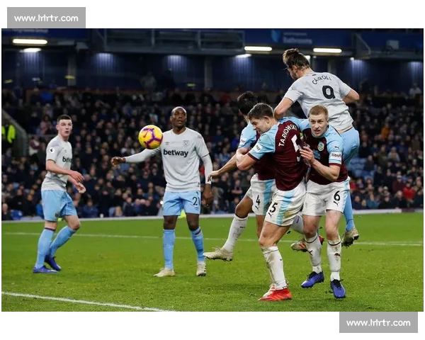 英超激战连连:最新赛季比分回顾与排名解析 英超激战连连:最新赛季比分回顾与排名解析