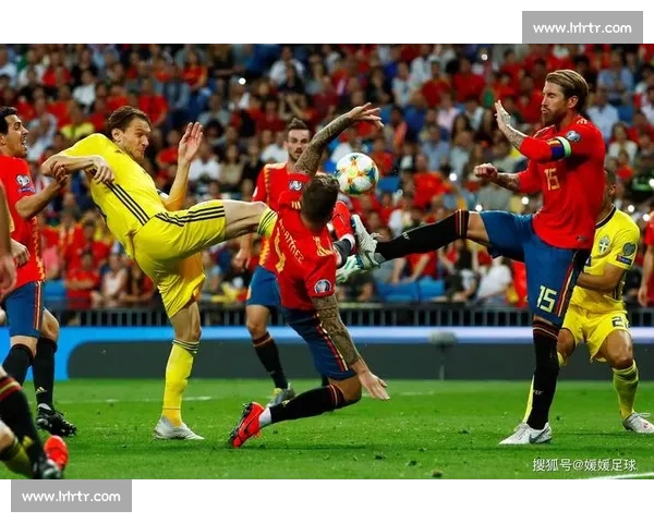 全新足球比赛APP下载，实时比分更新，精彩赛事不容错过，快来体验吧！